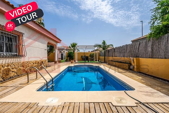 Three Bed Villa Lo Santiago