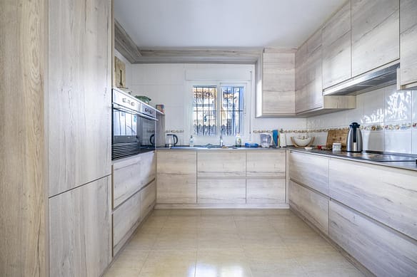 MSR-CA19LS - Four bed villa with private pool on lo santiago - Murcia Services