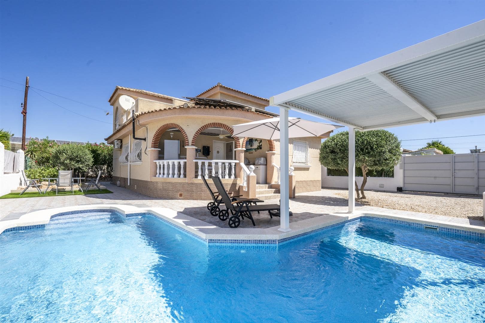Villa in Casas del Cura - view 1
