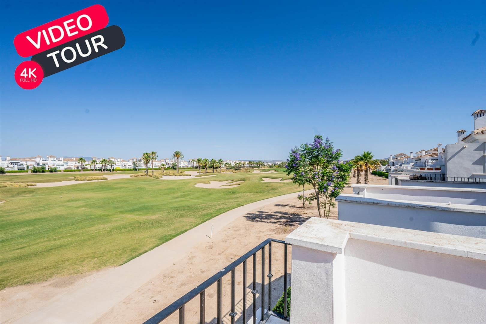 Townhouse in La Torre Golf Resort