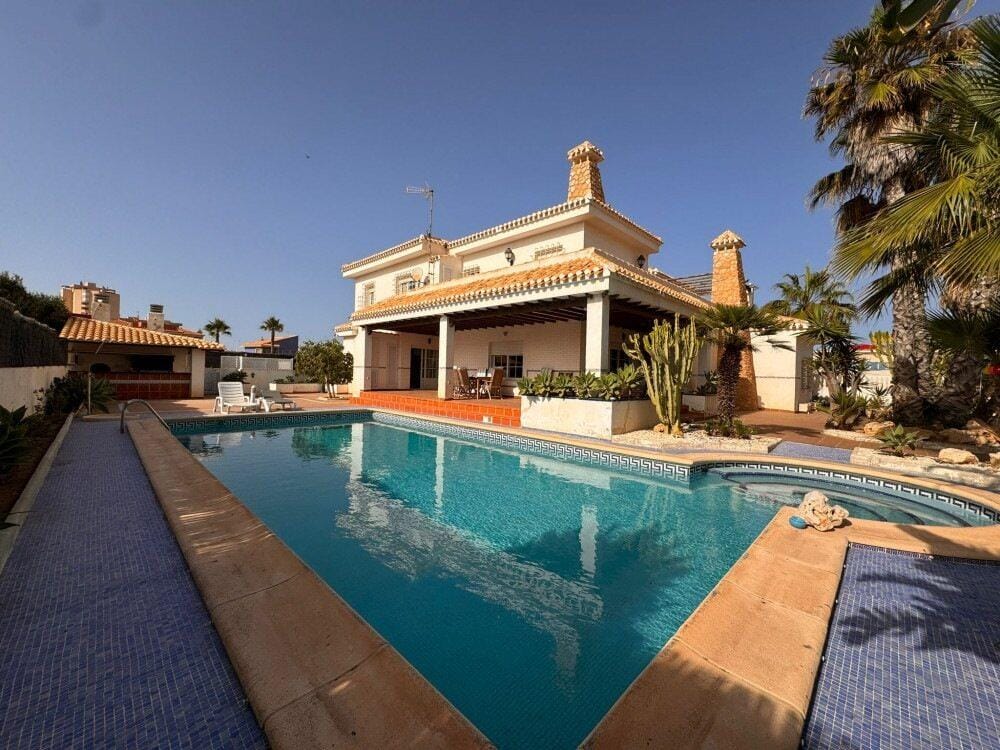 Villa in La Manga del Mar Menor