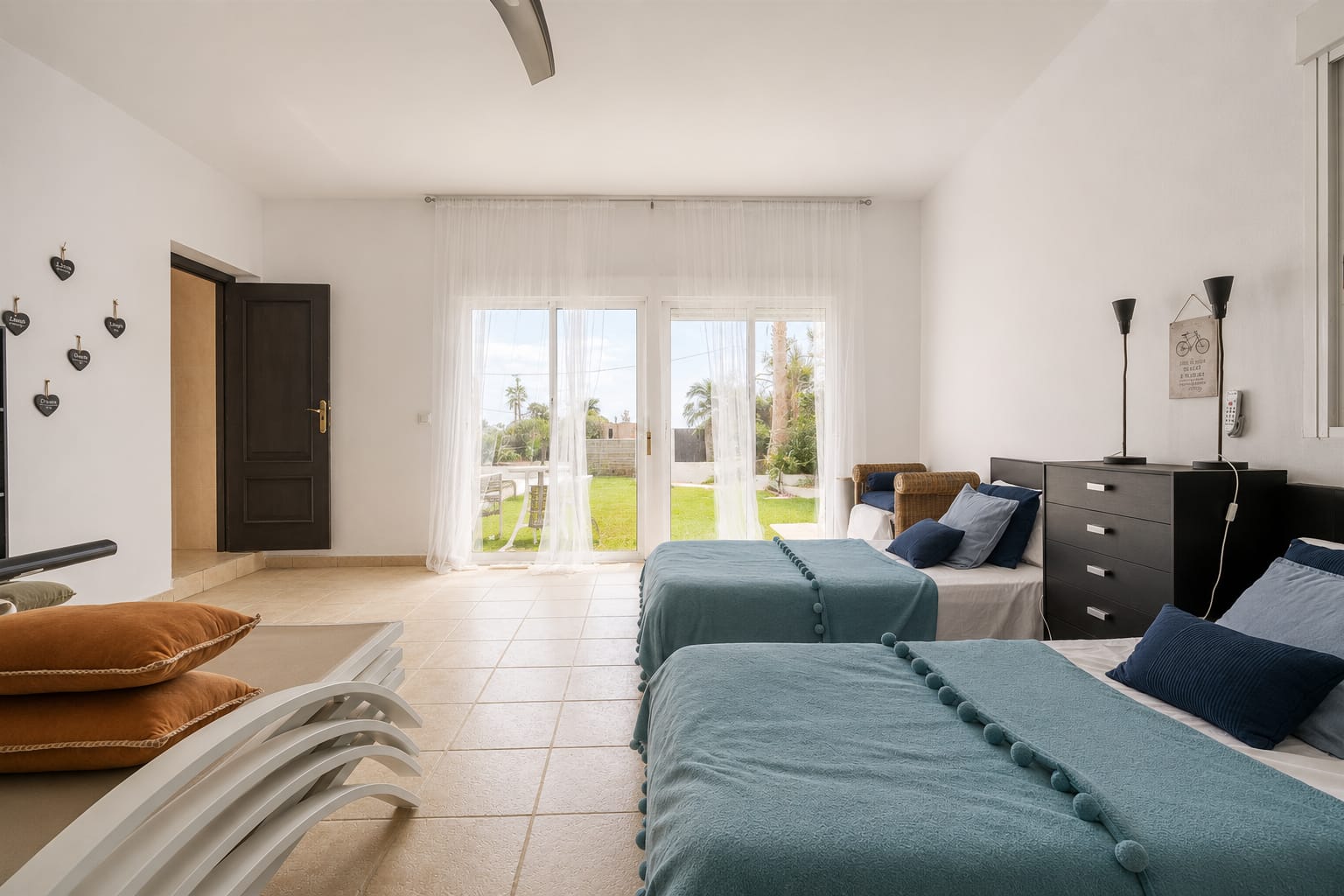 Vrijstaande villa te koop in Valle del Sol, Marbella West
